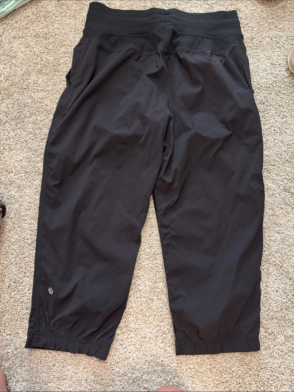 lululemon Drawstring Cropped Pants - Picture 3 of 3